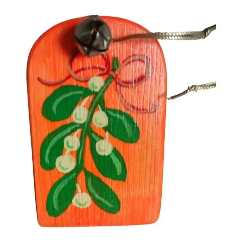 Set of 4 wooden christmas ornaments double sided
